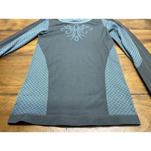 Athleta Seamless Long Sleeve Green Top Size XS - Picture 2 of 9